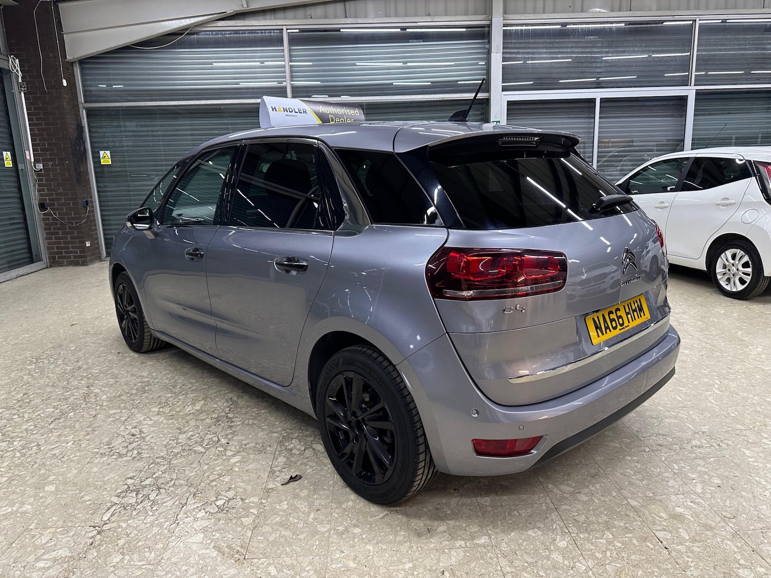 Used Citroen C4 Picasso 2017 for sale - 76421821: Photo 5