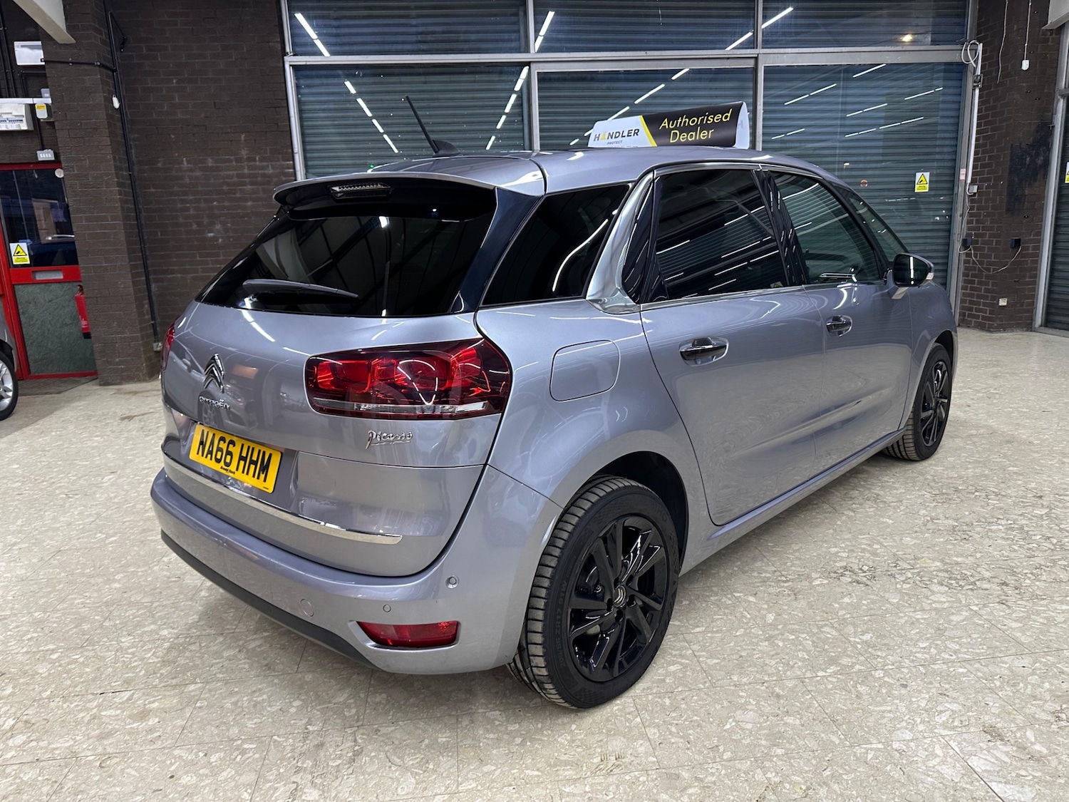 Used Citroen C4 Picasso 2017 for sale - 76421821: Photo 7