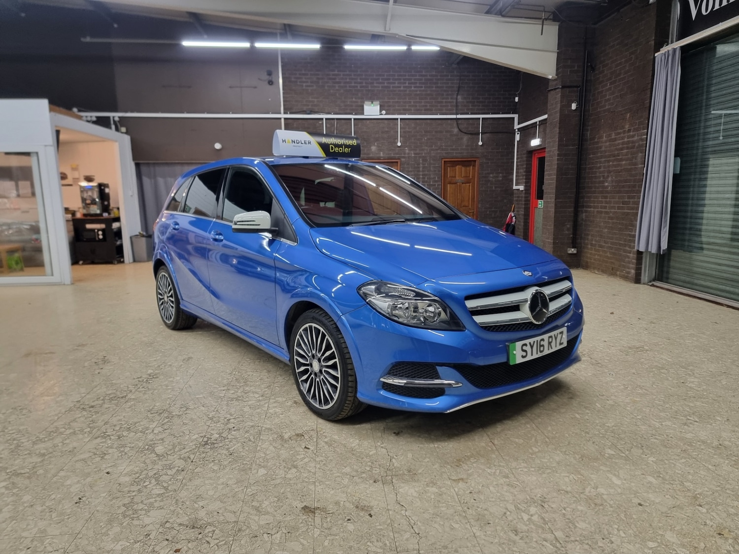 Used Mercedes-Benz B Class 2016 for sale - 76766875: Photo 3