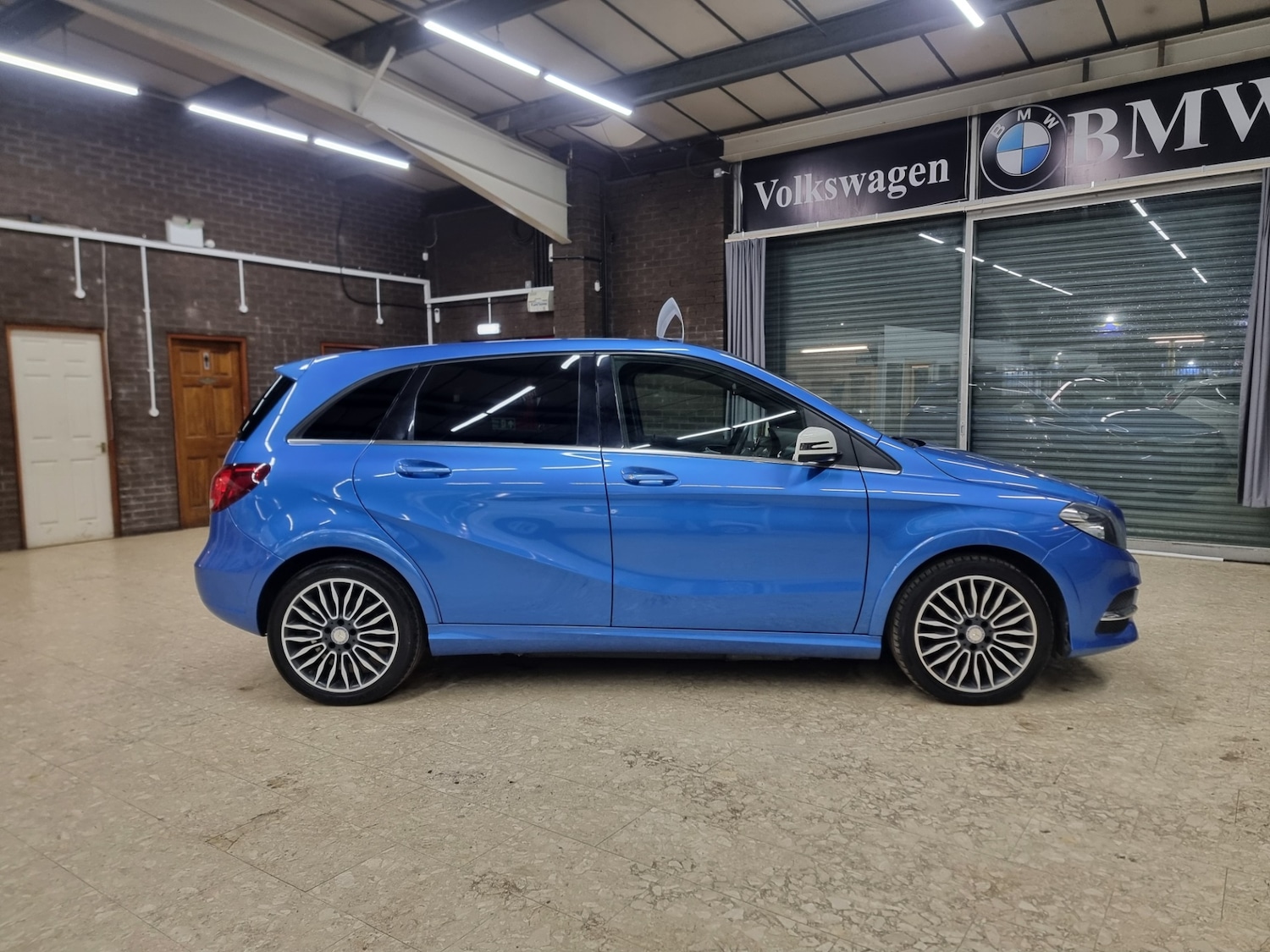 Used Mercedes-Benz B Class 2016 for sale - 76766875: Photo 4