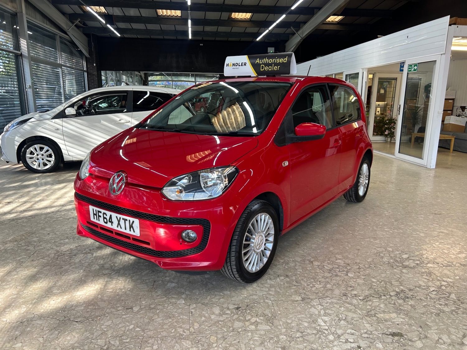 Used Volkswagen up! 2014 for sale - 76101906: Photo 1