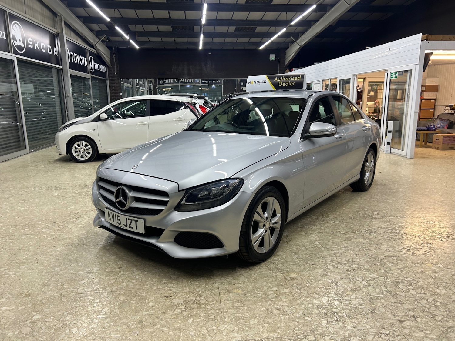 Used Mercedes-Benz C Class 2015 for sale - 76551158: Photo 1