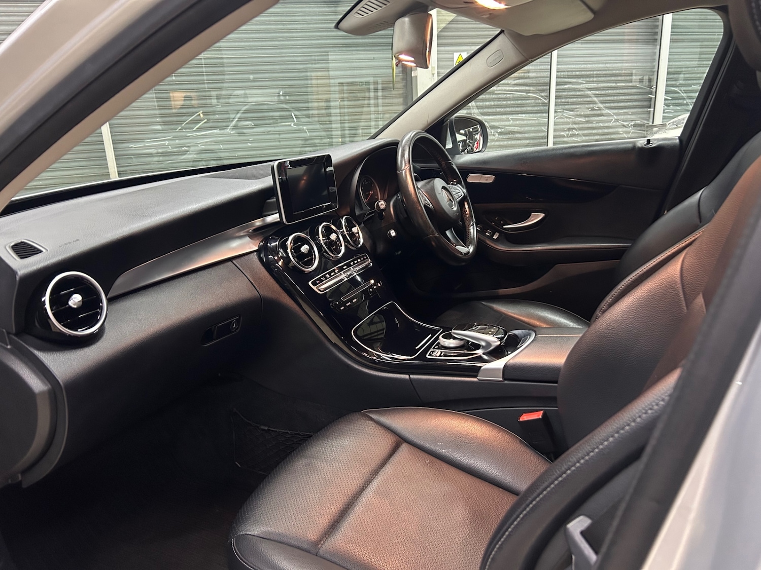 Used Mercedes-Benz C Class 2015 for sale - 76551158: Photo 17