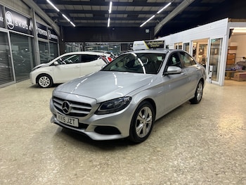 Used Mercedes-Benz C Class 2015 for sale - 76551158: Photo