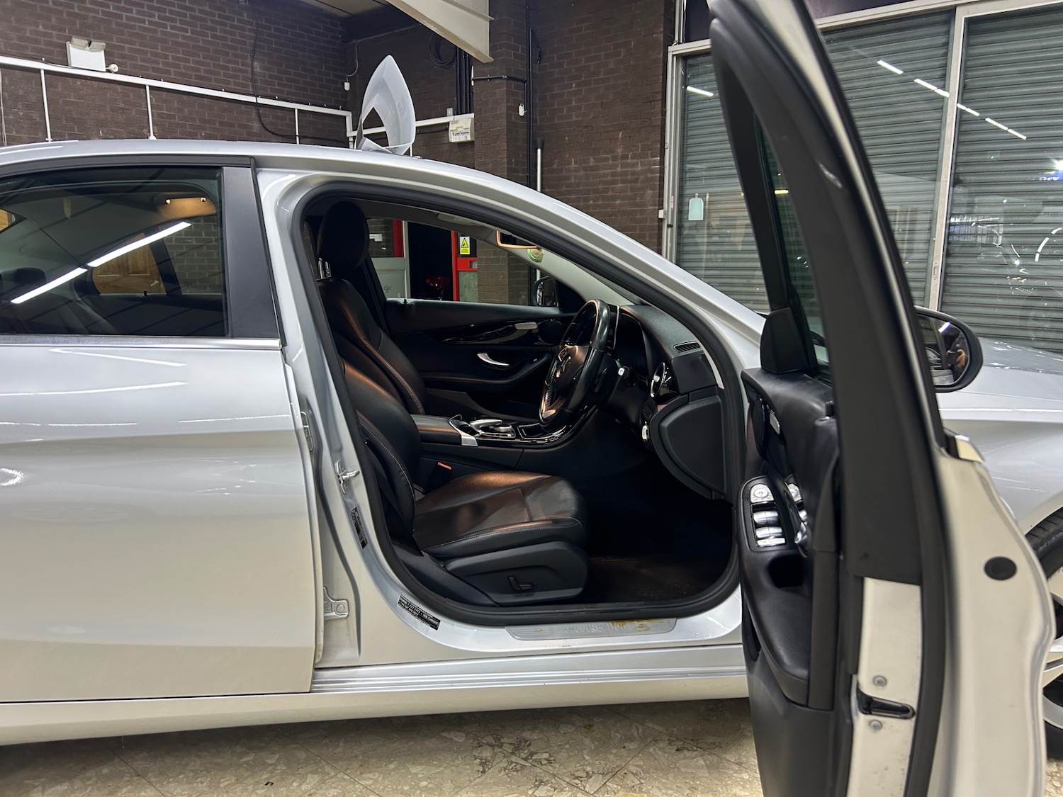 Used Mercedes-Benz C Class 2015 for sale - 76551158: Photo 9