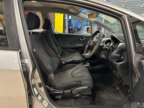 Used Honda Jazz 2009 for sale - 73733640: Photo 14