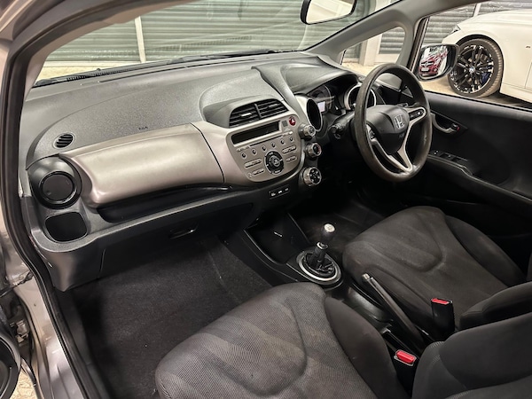Used Honda Jazz 2009 for sale - 73733640: Photo 16