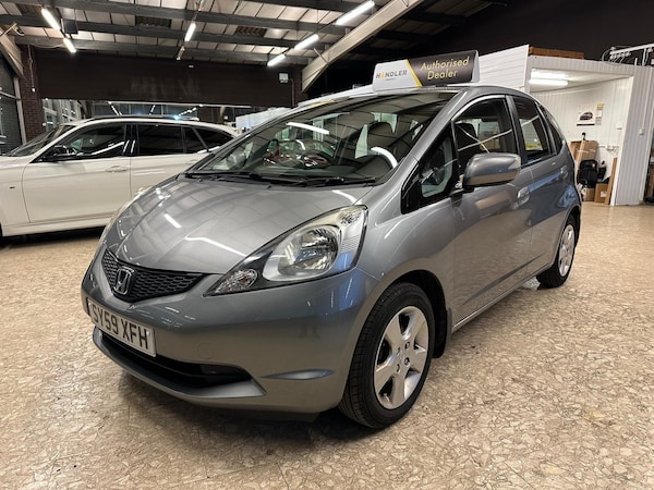 Used Honda Jazz 2009 for sale - 73733640: Photo 1