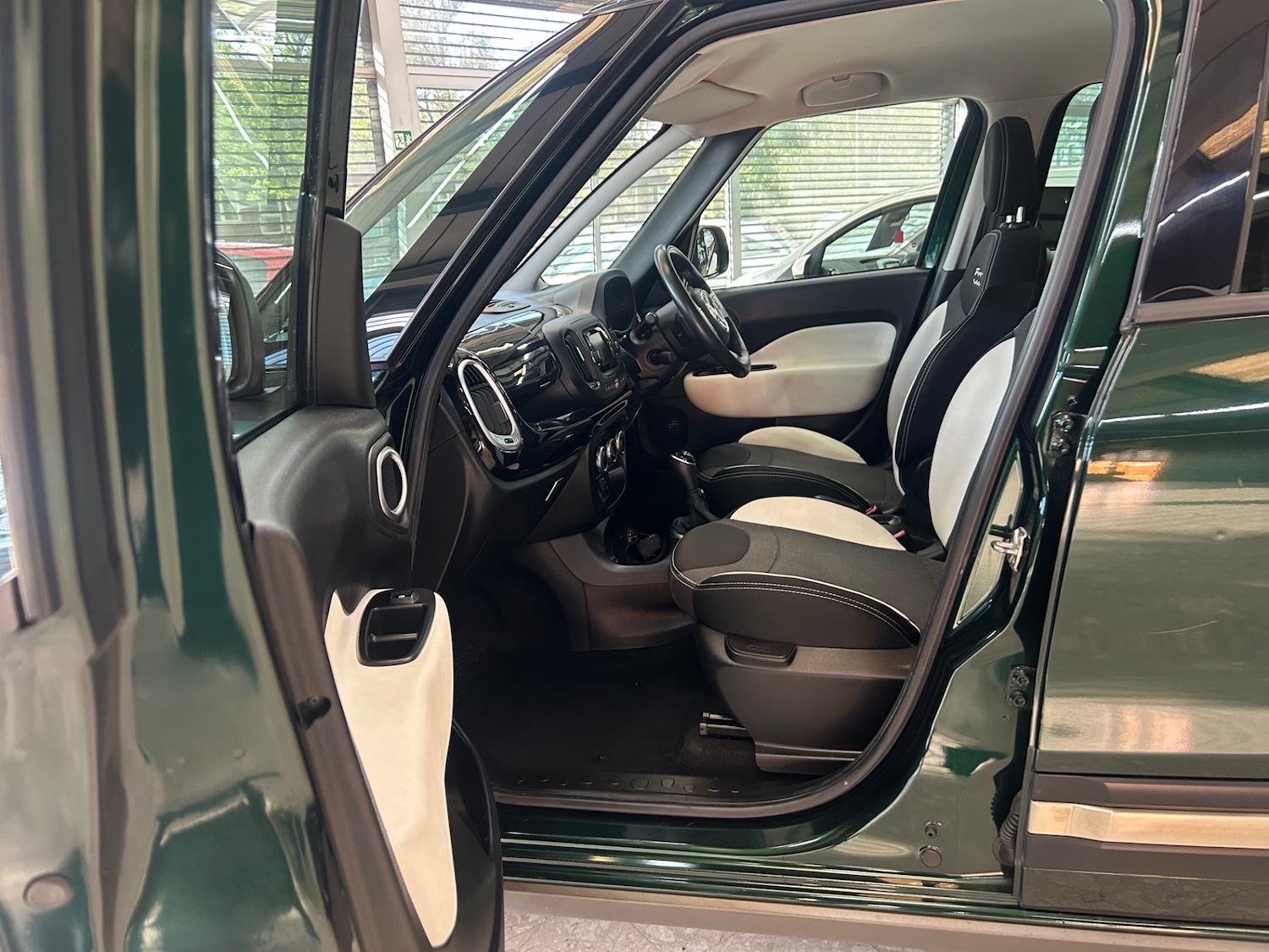 Used Fiat 500L 2014 for sale - 76101869: Photo 14