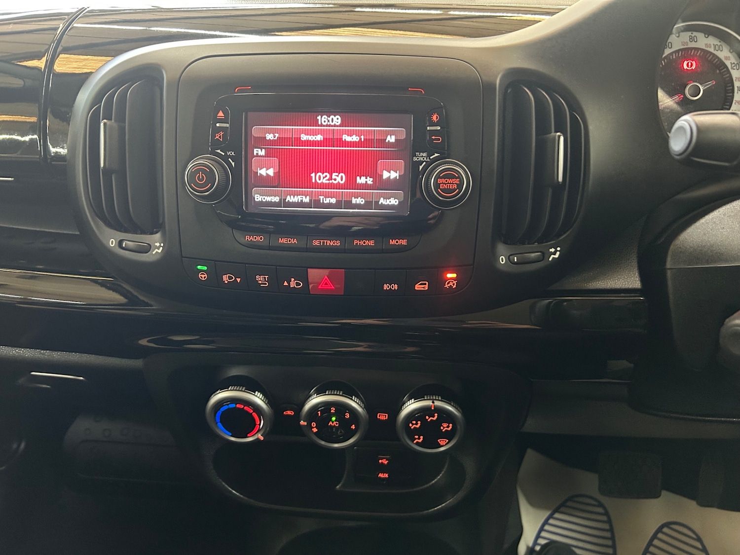 Used Fiat 500L 2014 for sale - 76101869: Photo 17