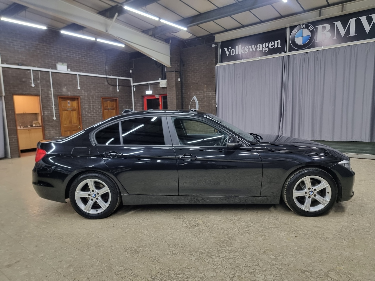 Used BMW 3 Series 2013 for sale - 76918741: Photo 4