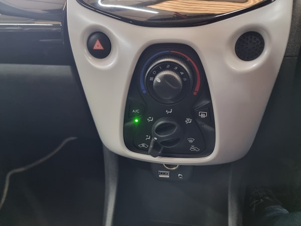 Used Toyota AYGO 2016 for sale - 75699917: Photo 22