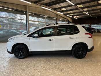 Used Peugeot 2008 2017 for sale - 74402500: Photo