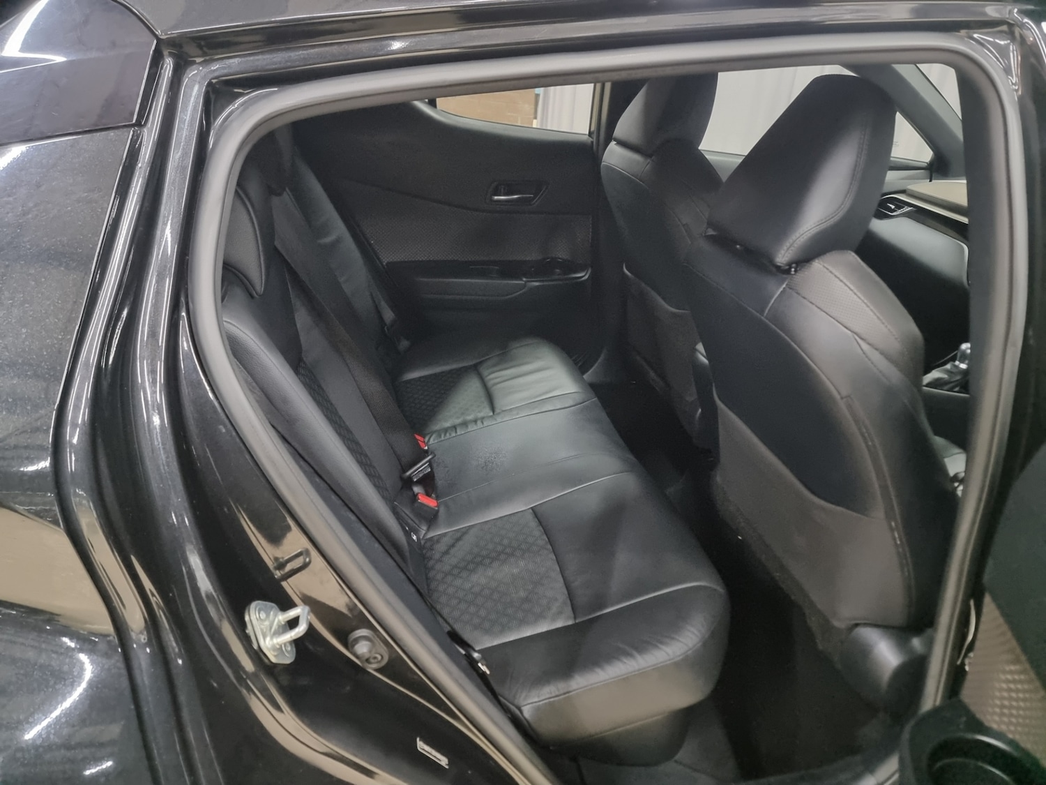 Used Toyota C-HR 2022 for sale - 77459582: Photo 17