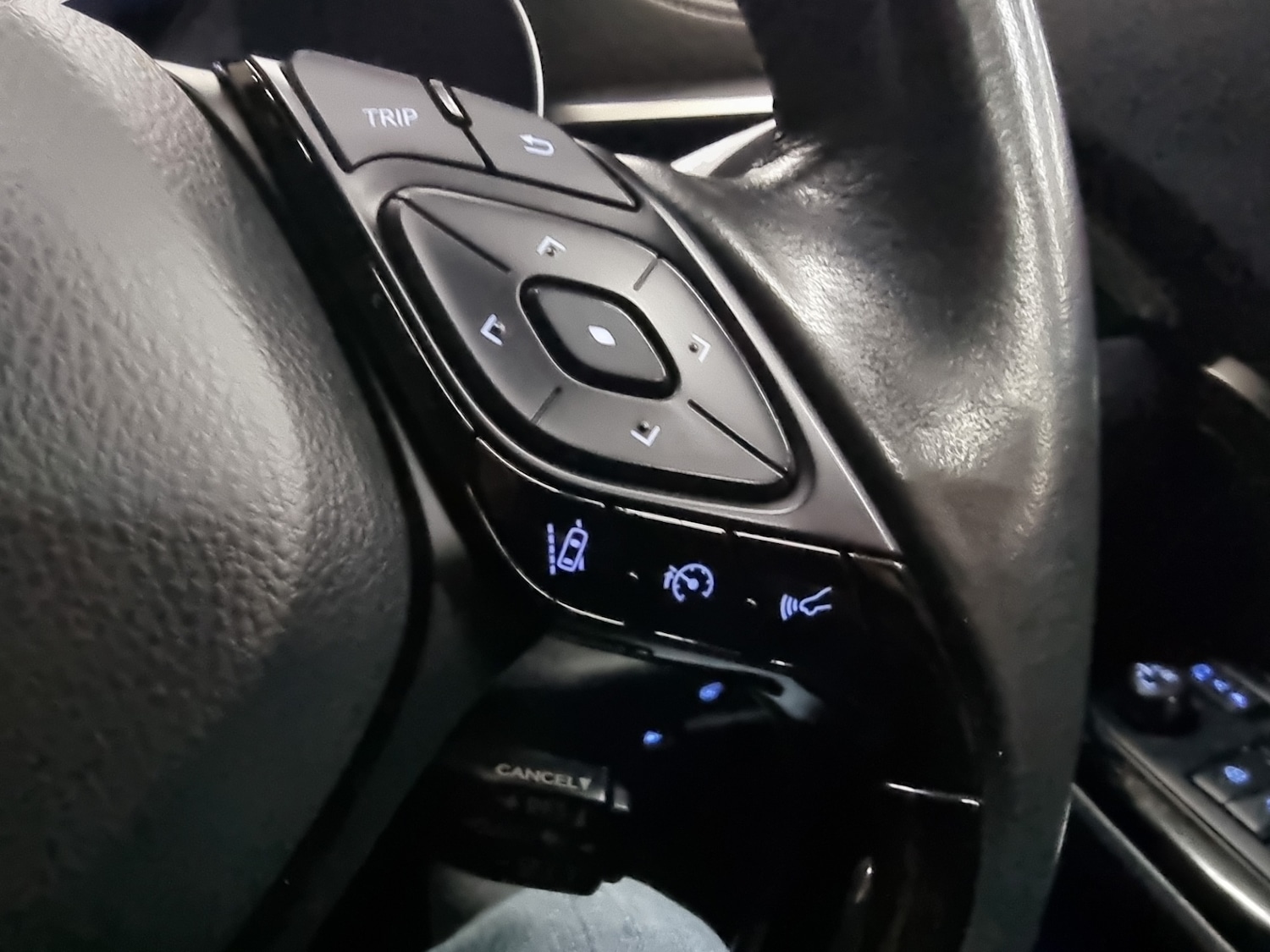 Used Toyota C-HR 2022 for sale - 77459582: Photo 24