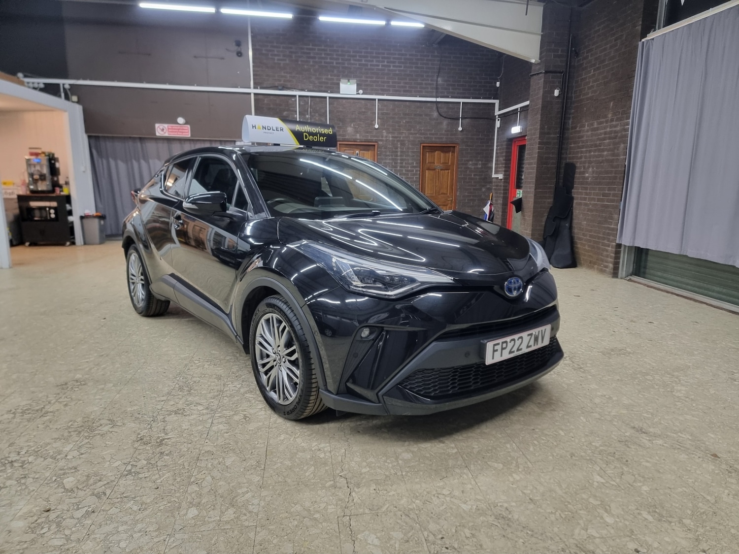 Used Toyota C-HR 2022 for sale - 77459582: Photo 3