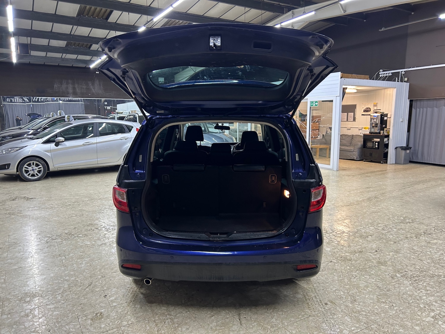 Used Mazda Mazda5 2012 for sale - 76858709: Photo 23