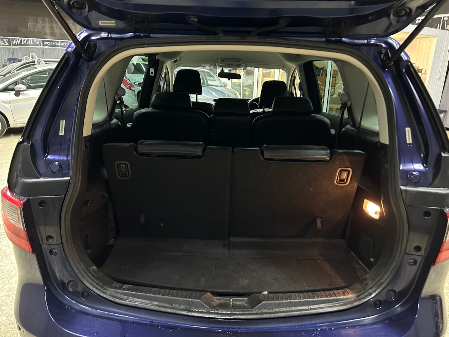 Used Mazda Mazda5 2012 for sale - 76858709: Photo 24