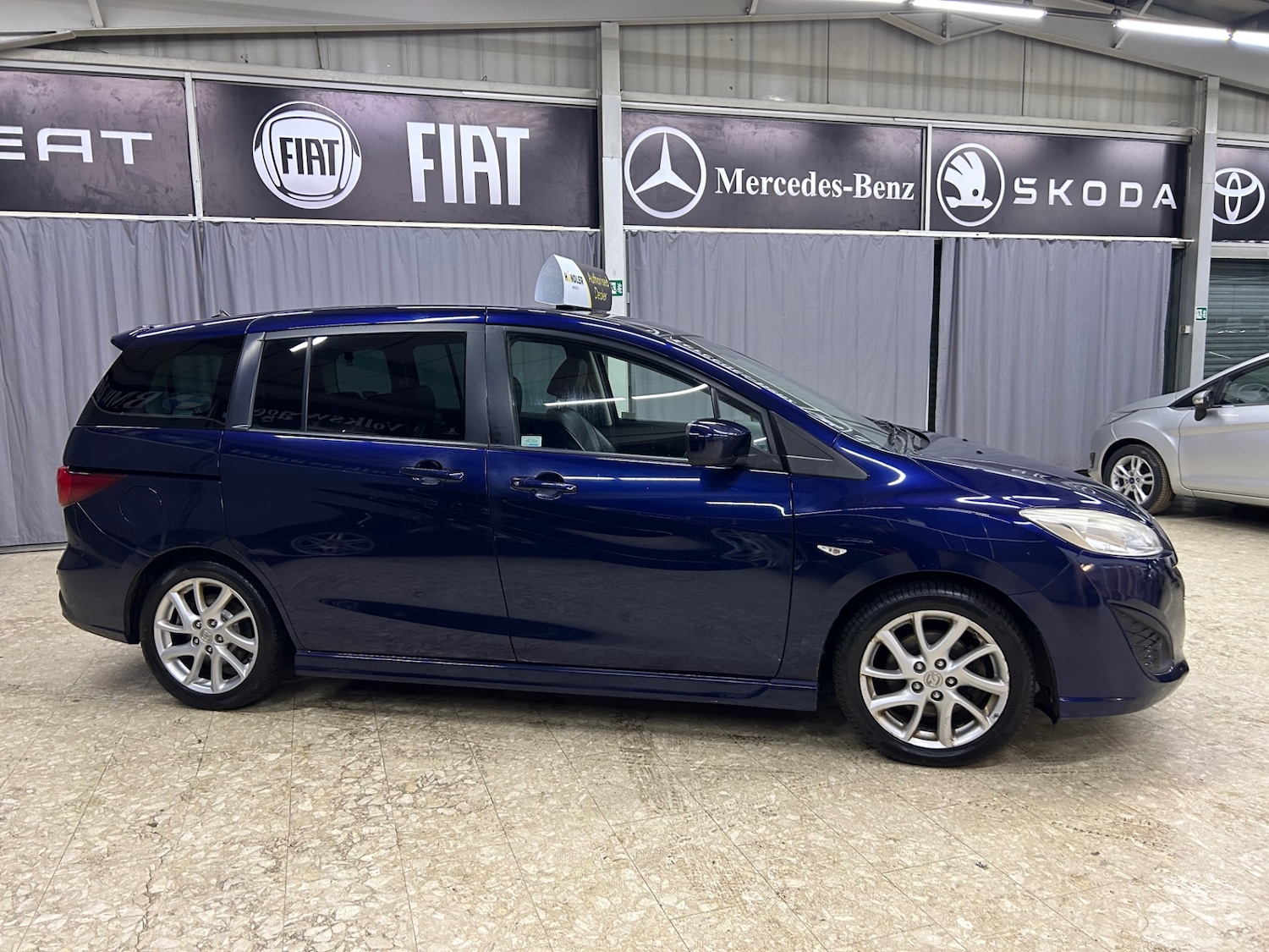 Used Mazda Mazda5 2012 for sale - 76858709: Photo 8