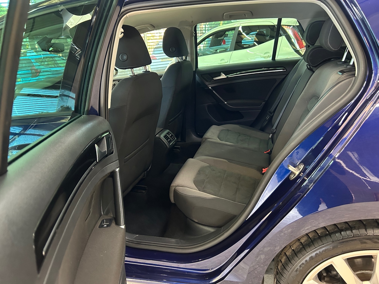 Used Volkswagen Golf 2018 for sale - 76101858: Photo 11