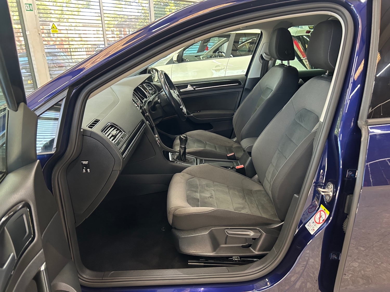 Used Volkswagen Golf 2018 for sale - 76101858: Photo 13