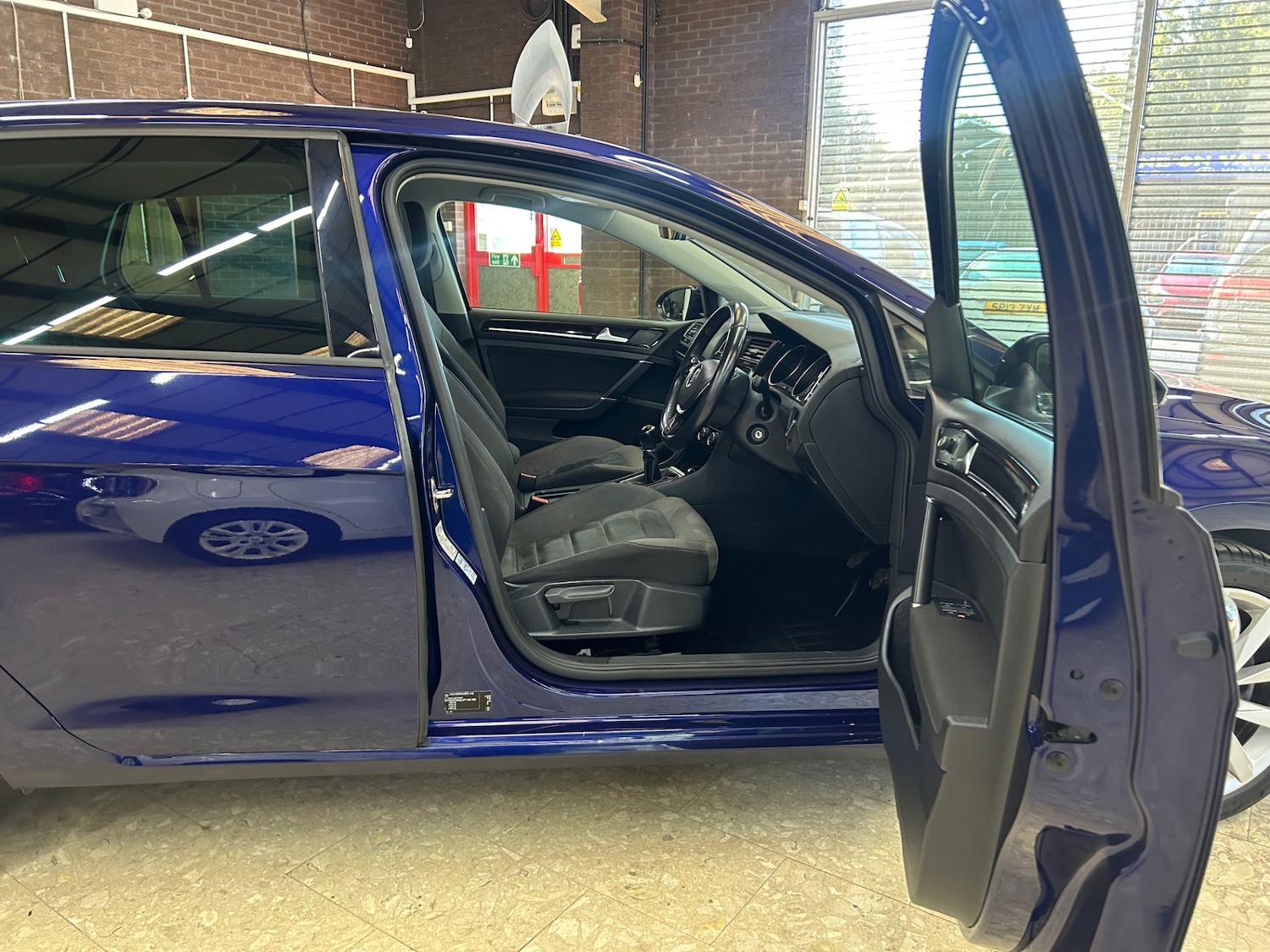 Used Volkswagen Golf 2018 for sale - 76101858: Photo 15