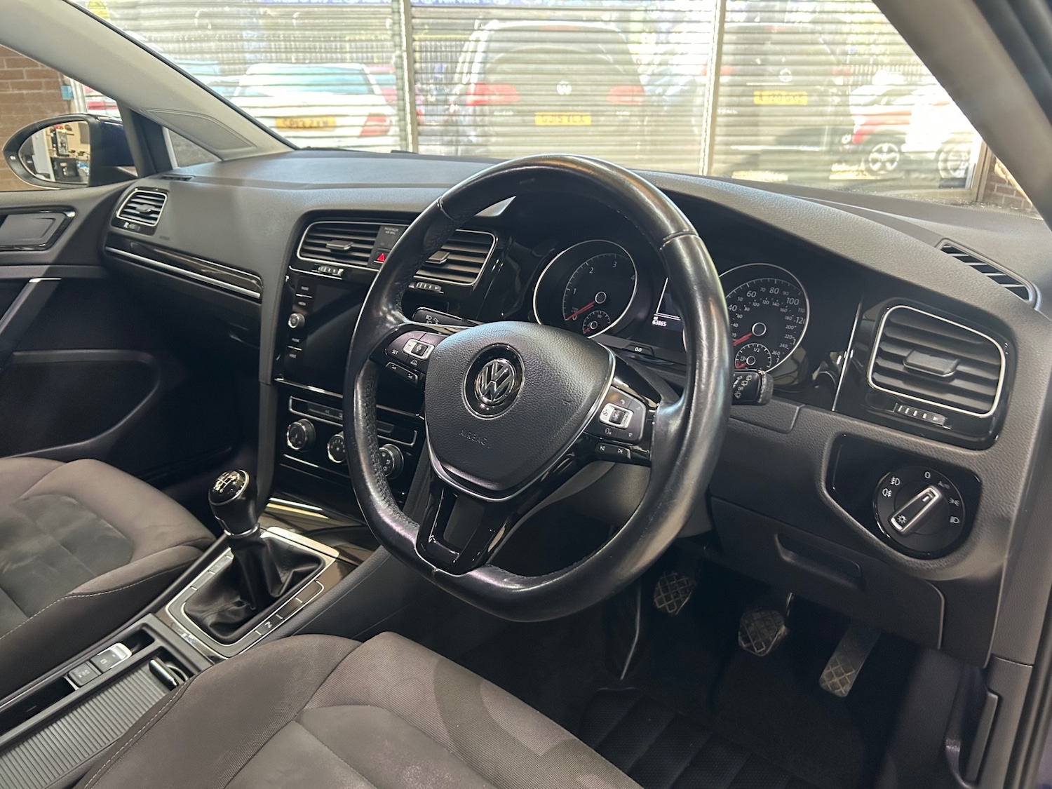 Used Volkswagen Golf 2018 for sale - 76101858: Photo 16