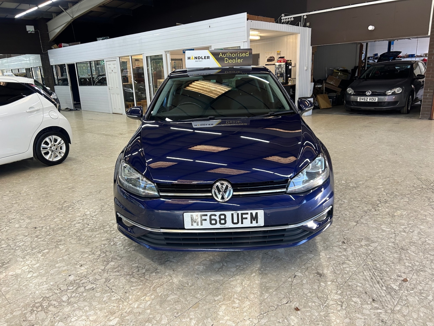 Used Volkswagen Golf 2018 for sale - 76101858: Photo 2