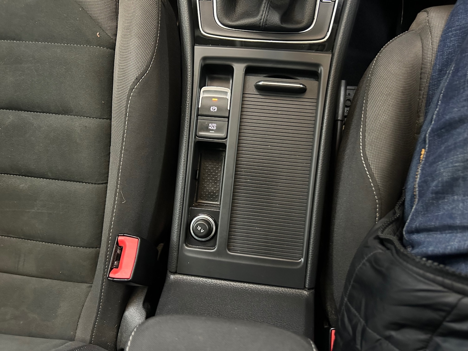 Used Volkswagen Golf 2018 for sale - 76101858: Photo 23