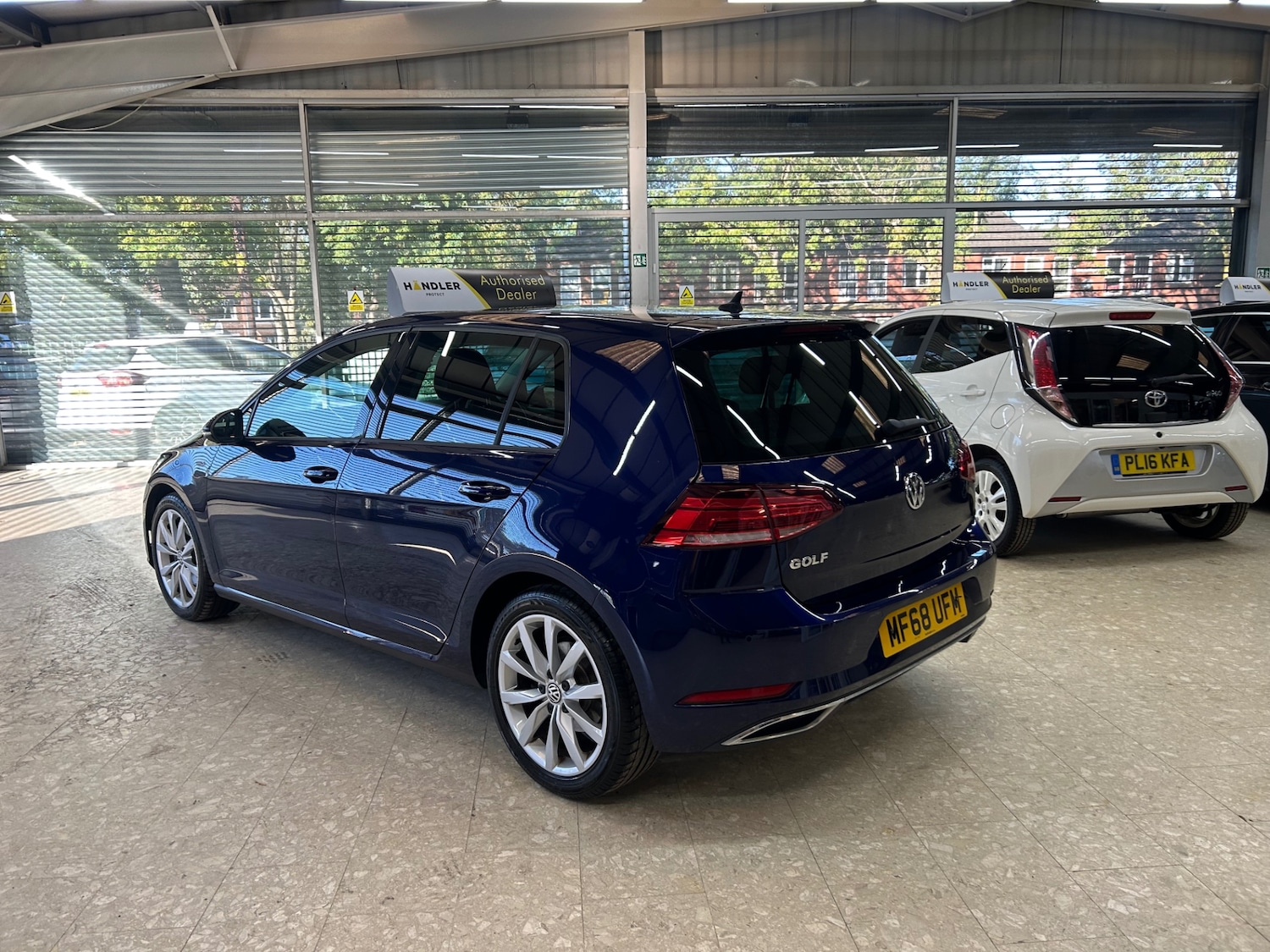 Used Volkswagen Golf 2018 for sale - 76101858: Photo 5