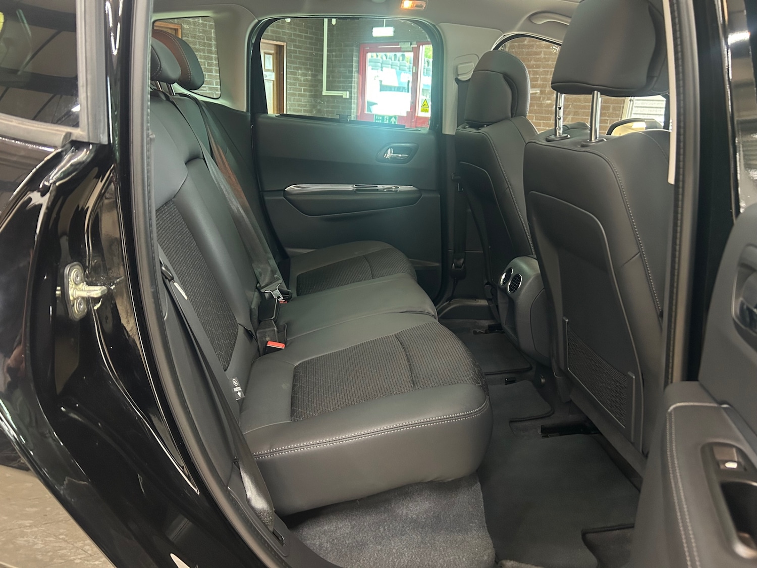 Used Peugeot 3008 2017 for sale - 76101861: Photo 11