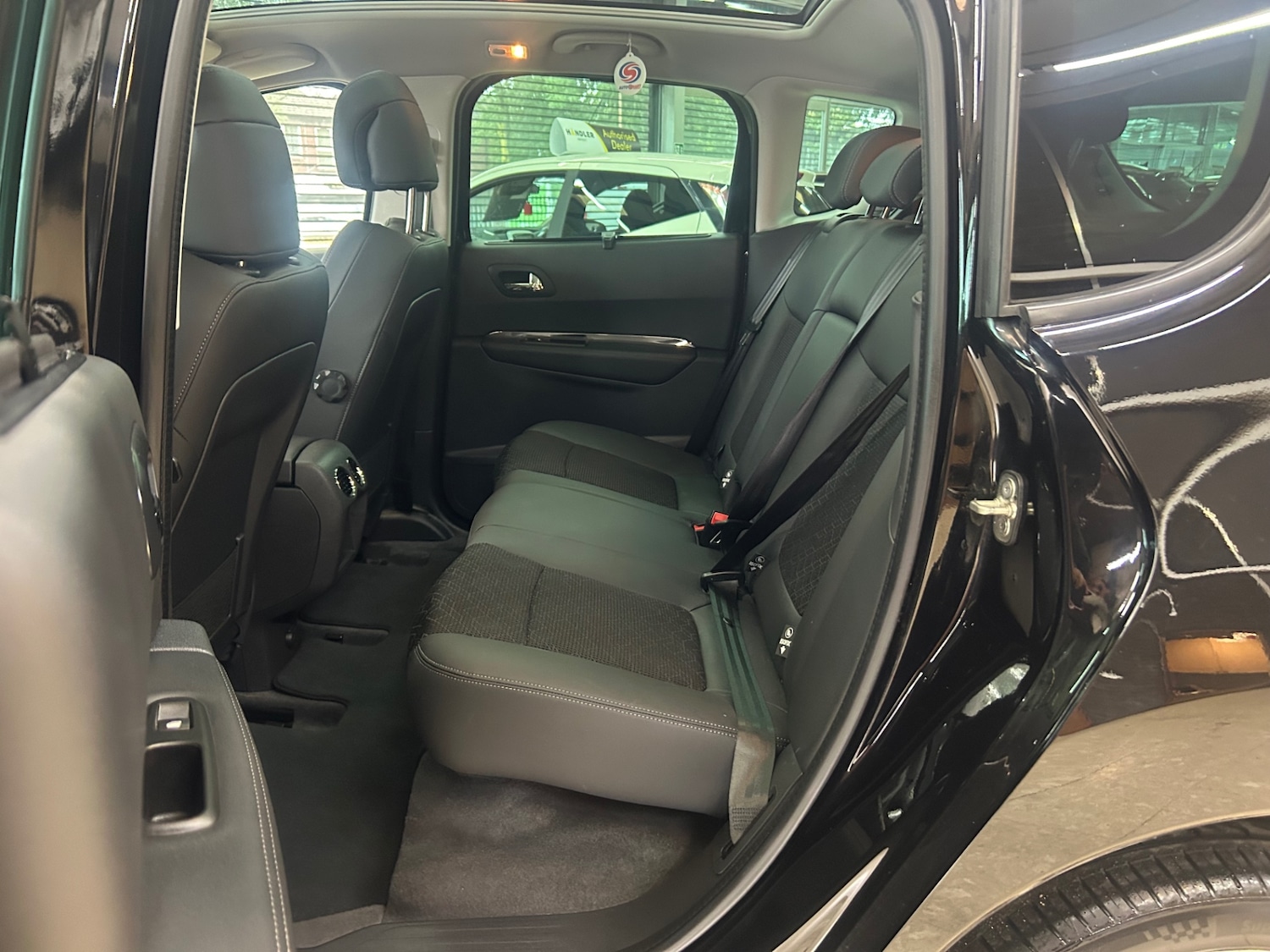 Used Peugeot 3008 2017 for sale - 76101861: Photo 12