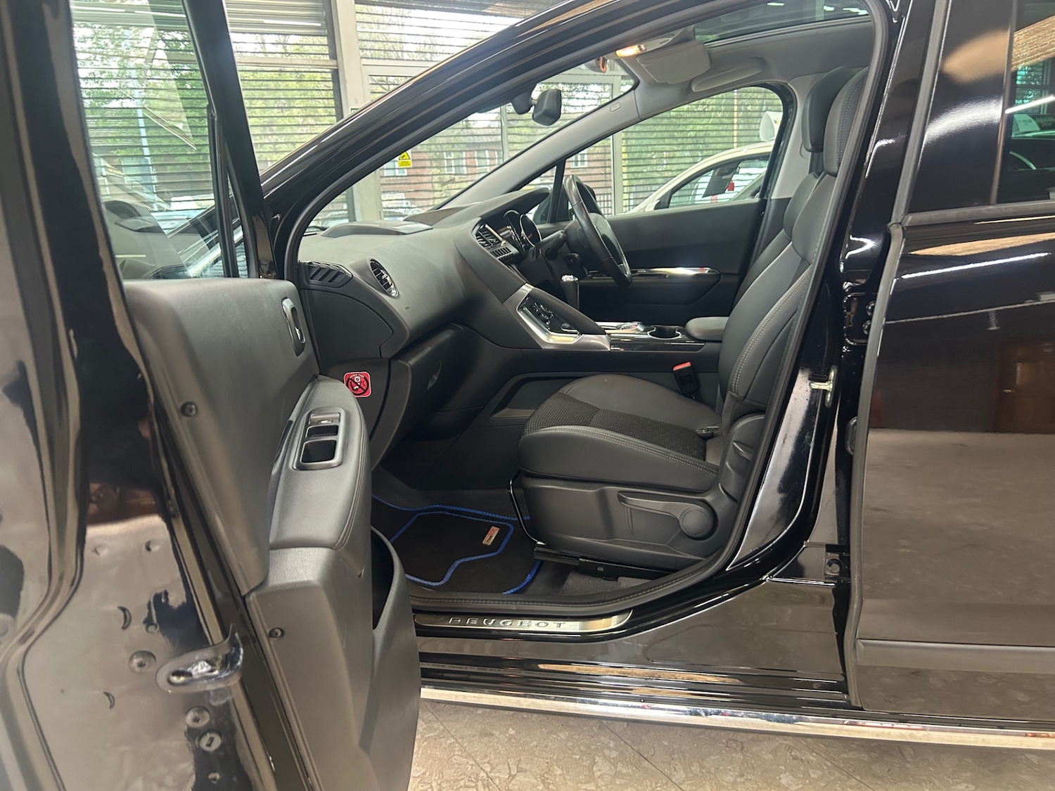 Used Peugeot 3008 2017 for sale - 76101861: Photo 13