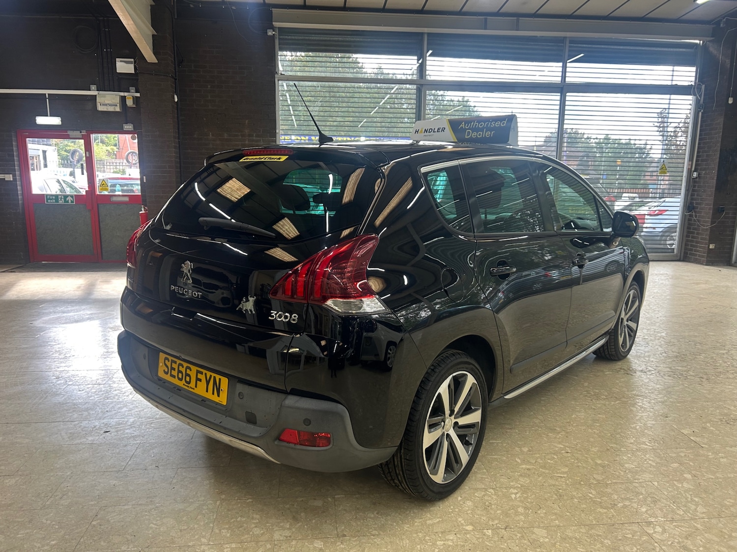 Used Peugeot 3008 2017 for sale - 76101861: Photo 7