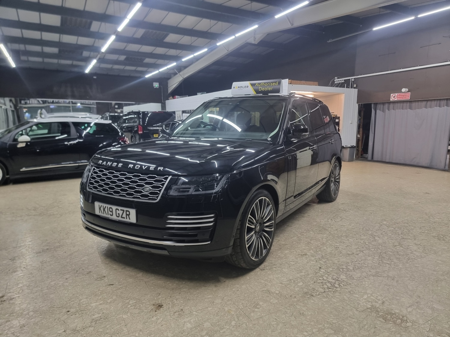 Used Land Rover Range Rover 2019 for sale - 77363549: Photo 1