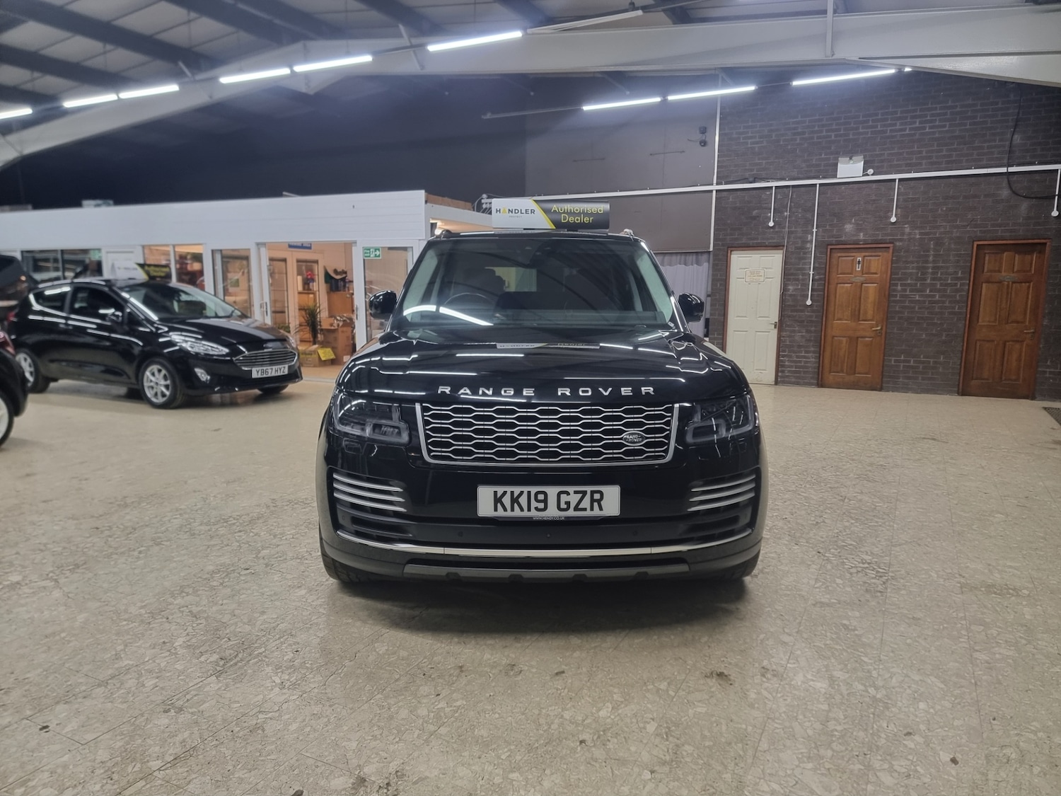 Used Land Rover Range Rover 2019 for sale - 77363549: Photo 2