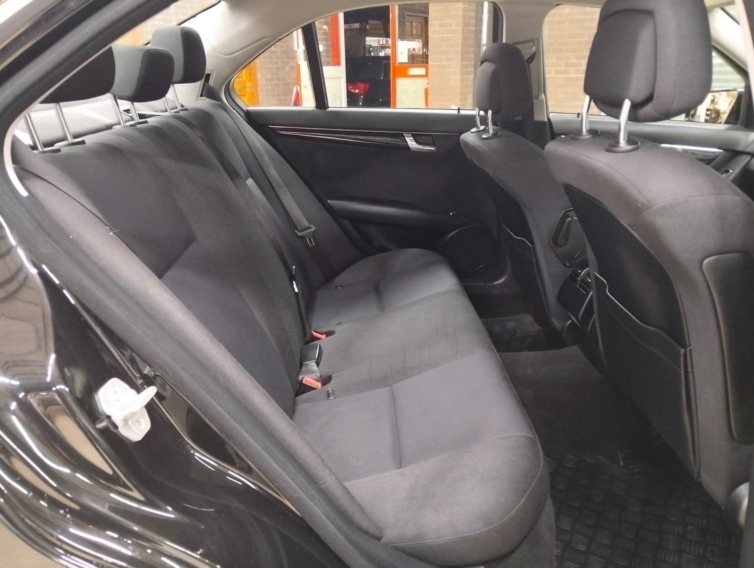 Used Mercedes-Benz C Class 2011 for sale - 76551162: Photo 11