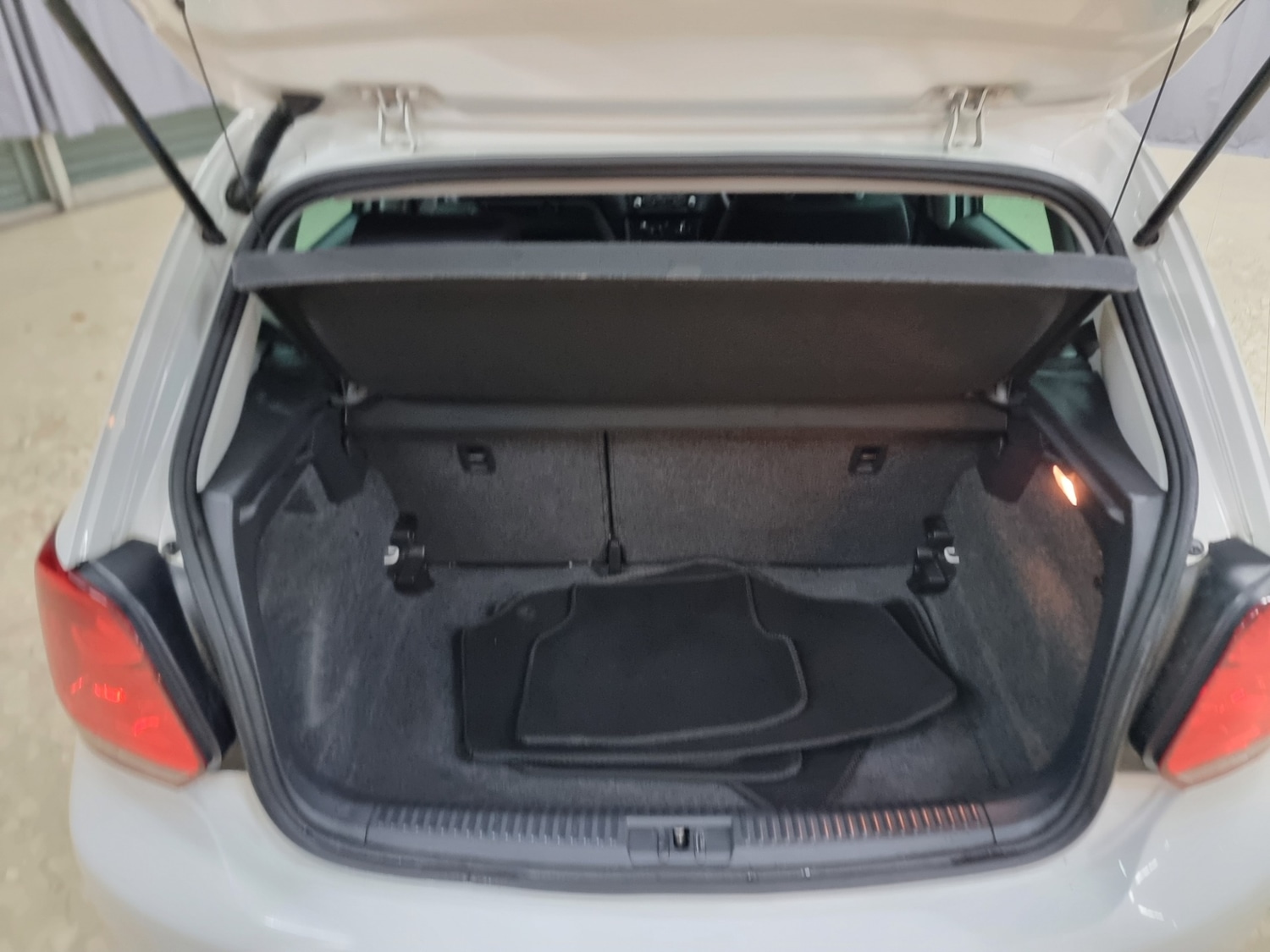 Used Volkswagen Polo 2012 for sale - 76933612: Photo 13