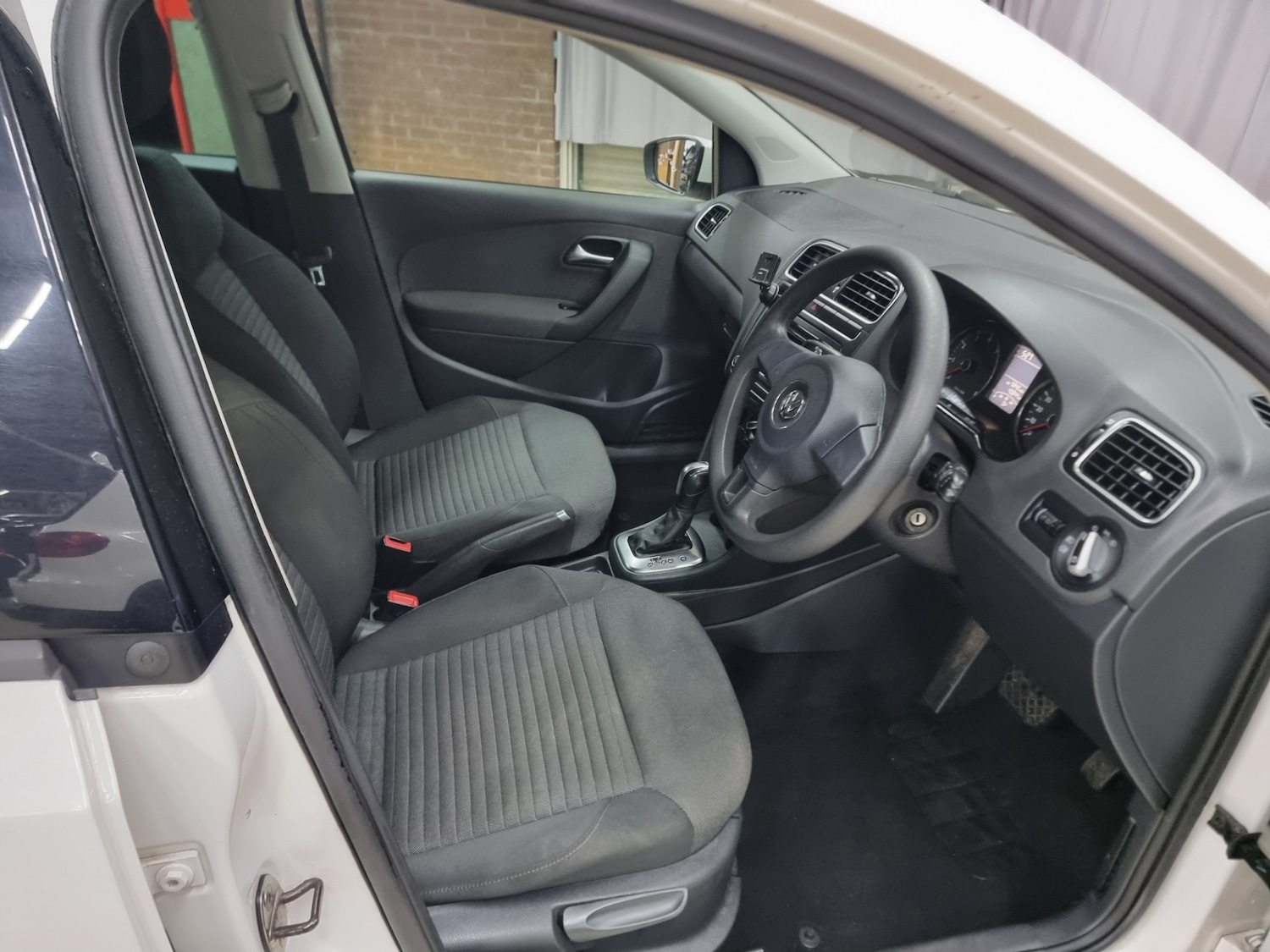 Used Volkswagen Polo 2012 for sale - 76933612: Photo 18