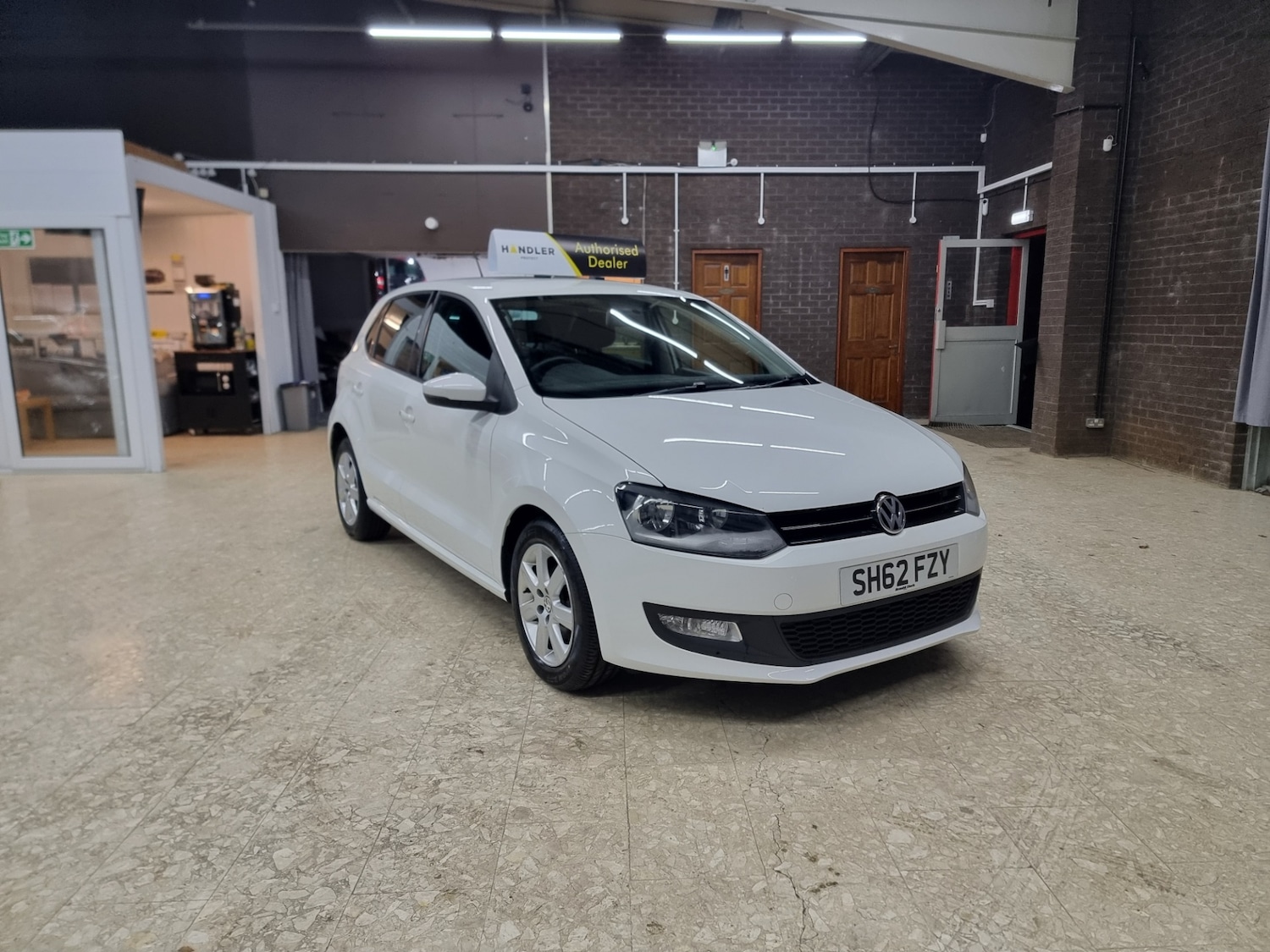Used Volkswagen Polo 2012 for sale - 76933612: Photo 3