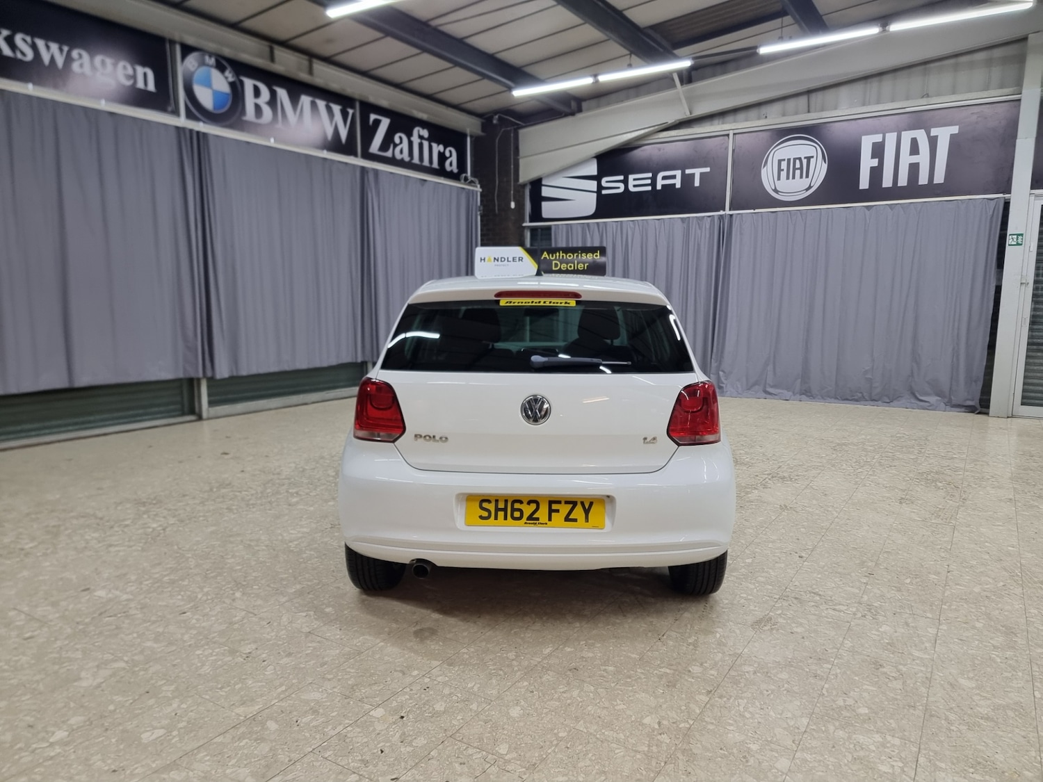 Used Volkswagen Polo 2012 for sale - 76933612: Photo 6