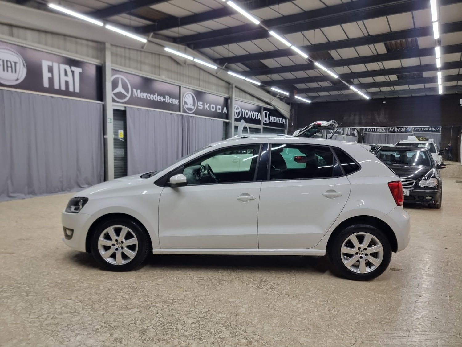 Used Volkswagen Polo 2012 for sale - 76933612: Photo 8