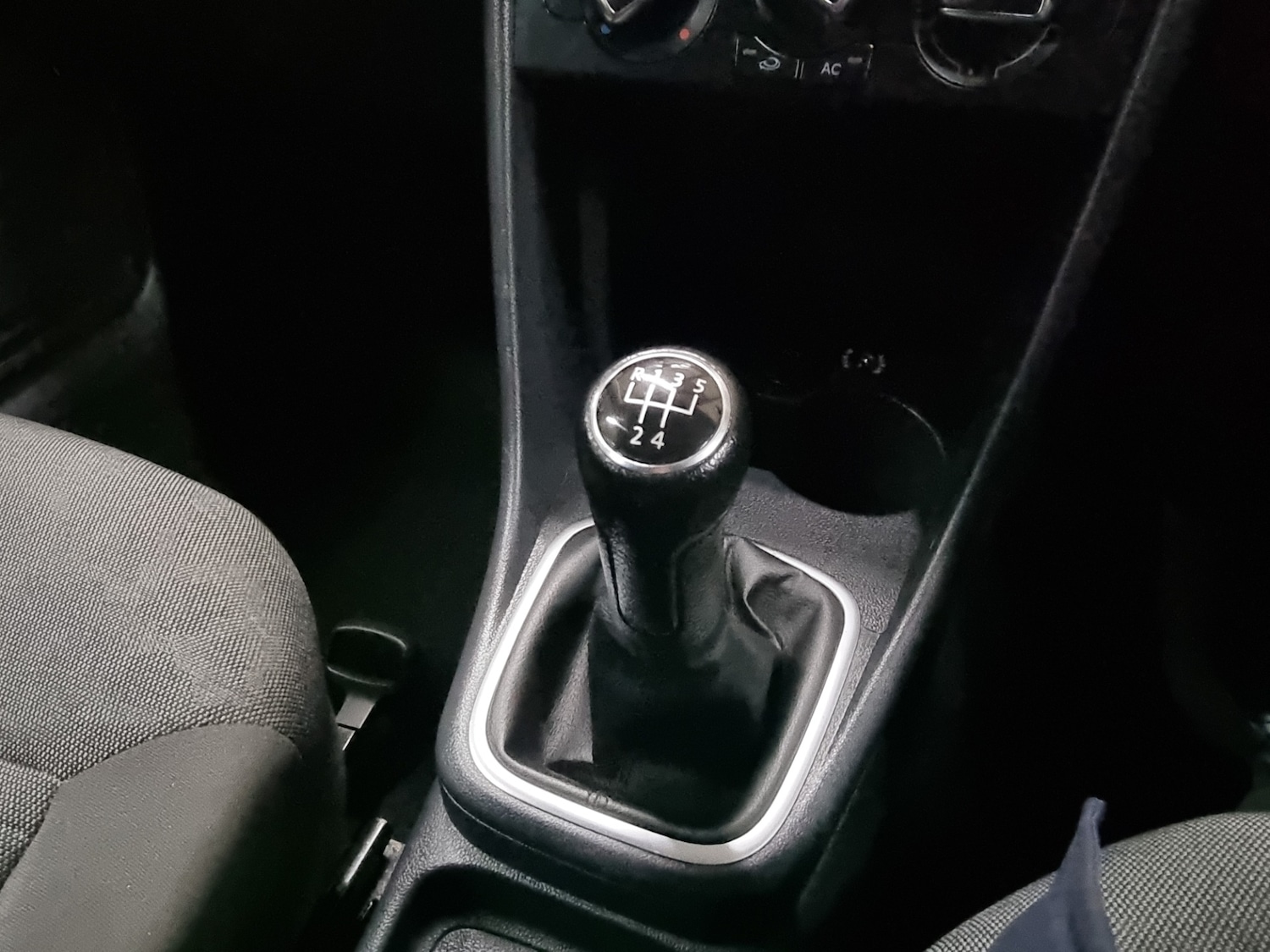 Used Volkswagen Polo 2012 for sale - 77555151: Photo 21