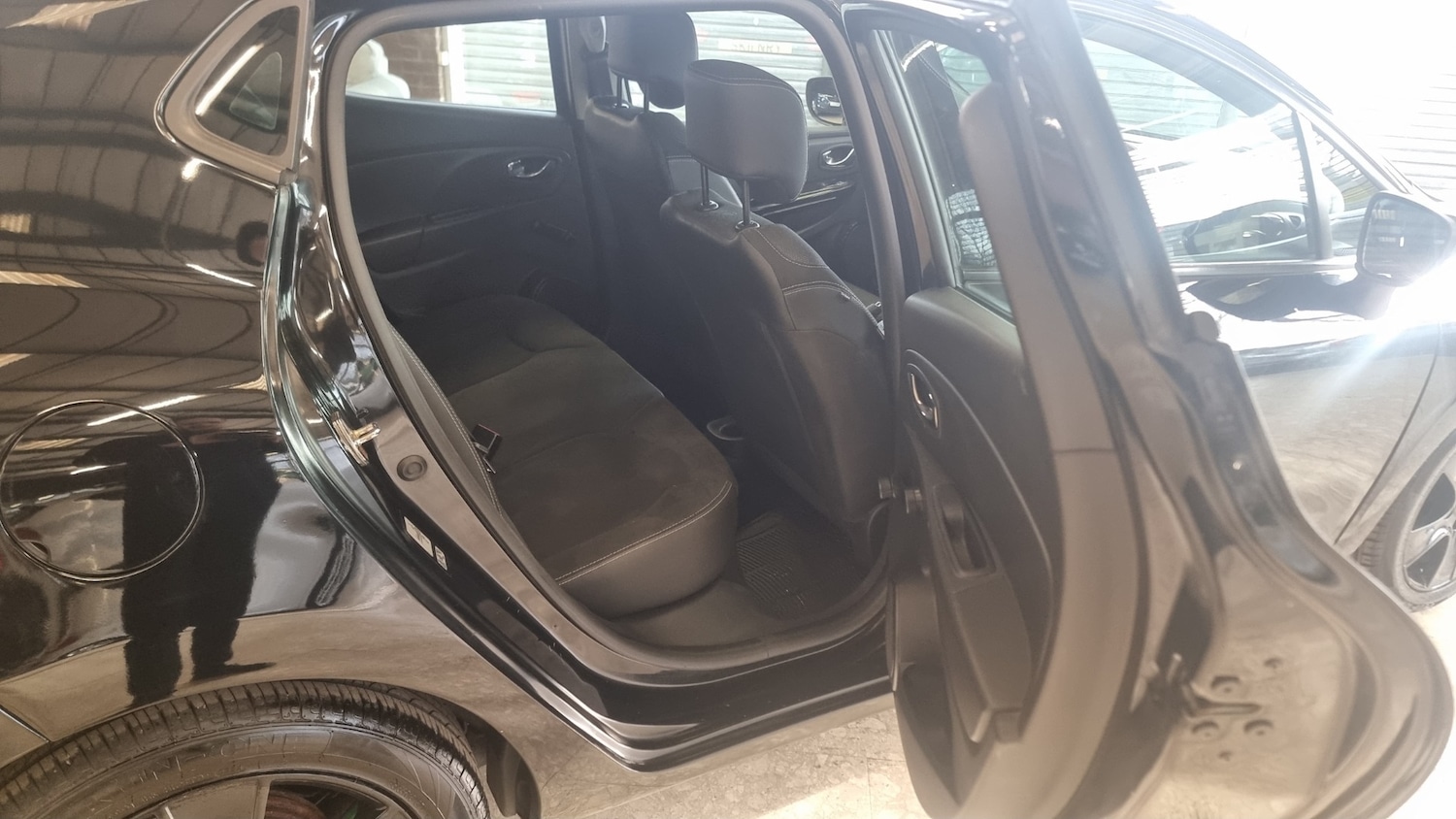 Used Renault Clio 2014 for sale - 74207574: Photo 17