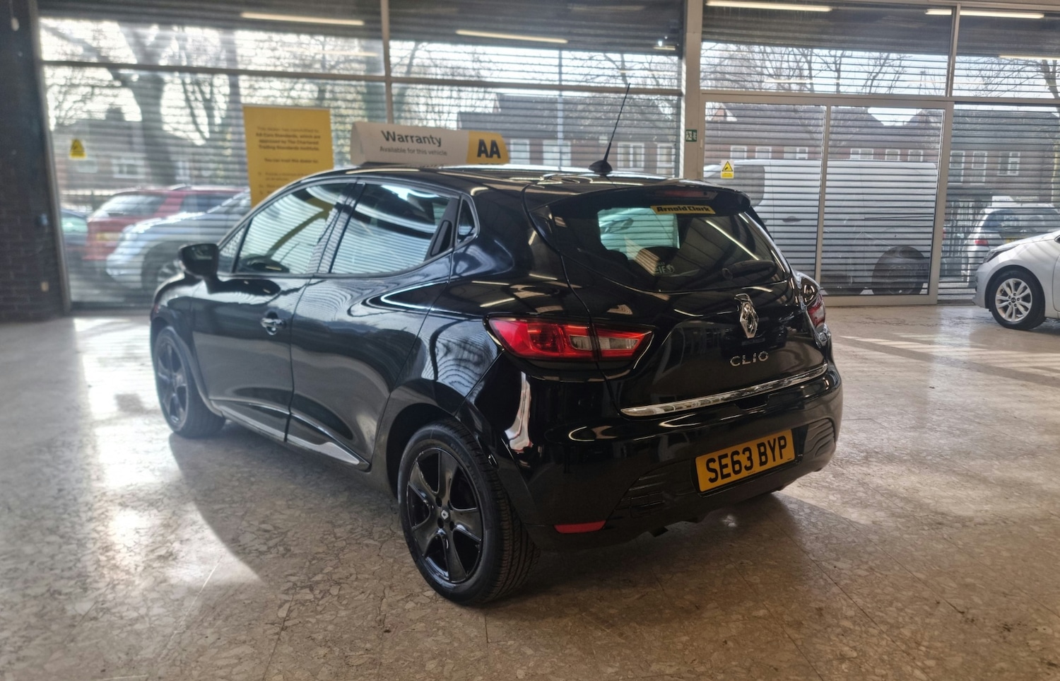 Used Renault Clio 2014 for sale - 74207574: Photo 19