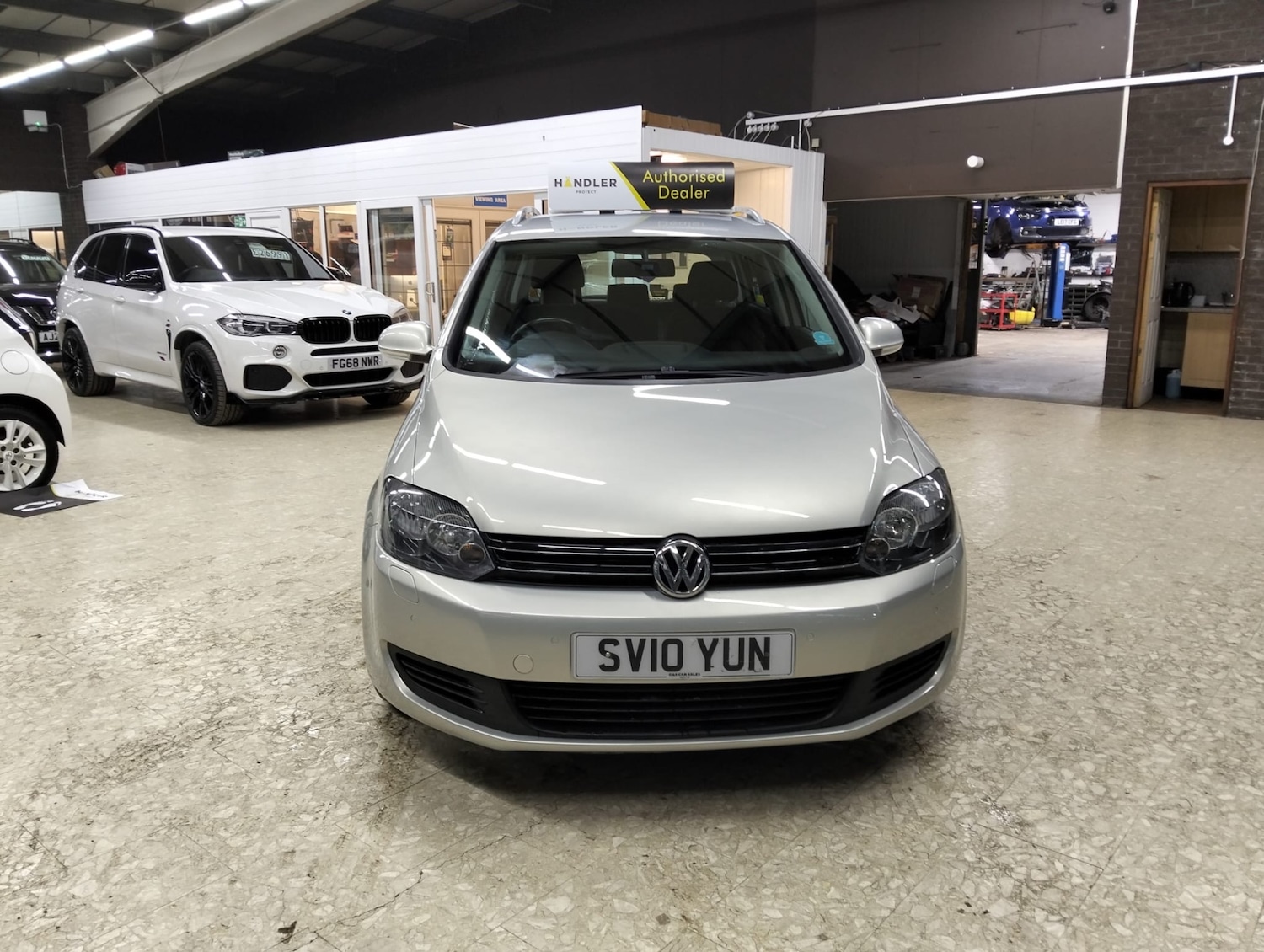 Used Volkswagen Golf Plus 2010 for sale - 76551164: Photo 2