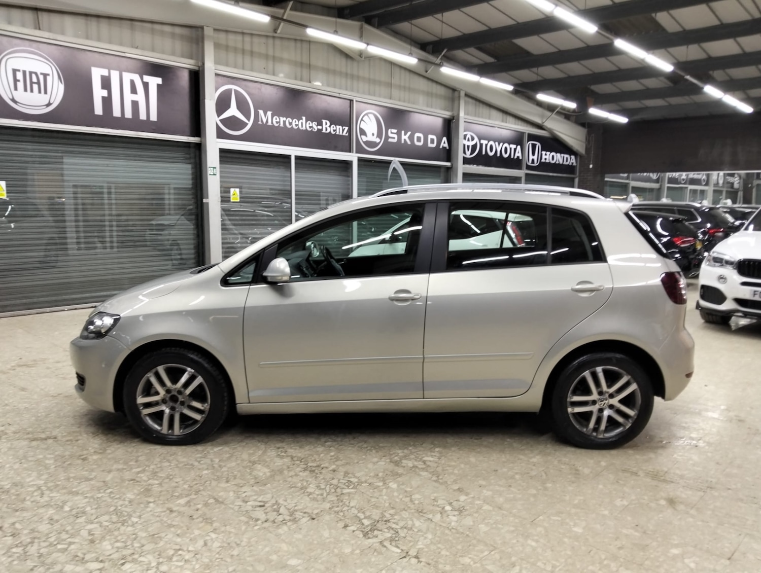 Used Volkswagen Golf Plus 2010 for sale - 76551164: Photo 4