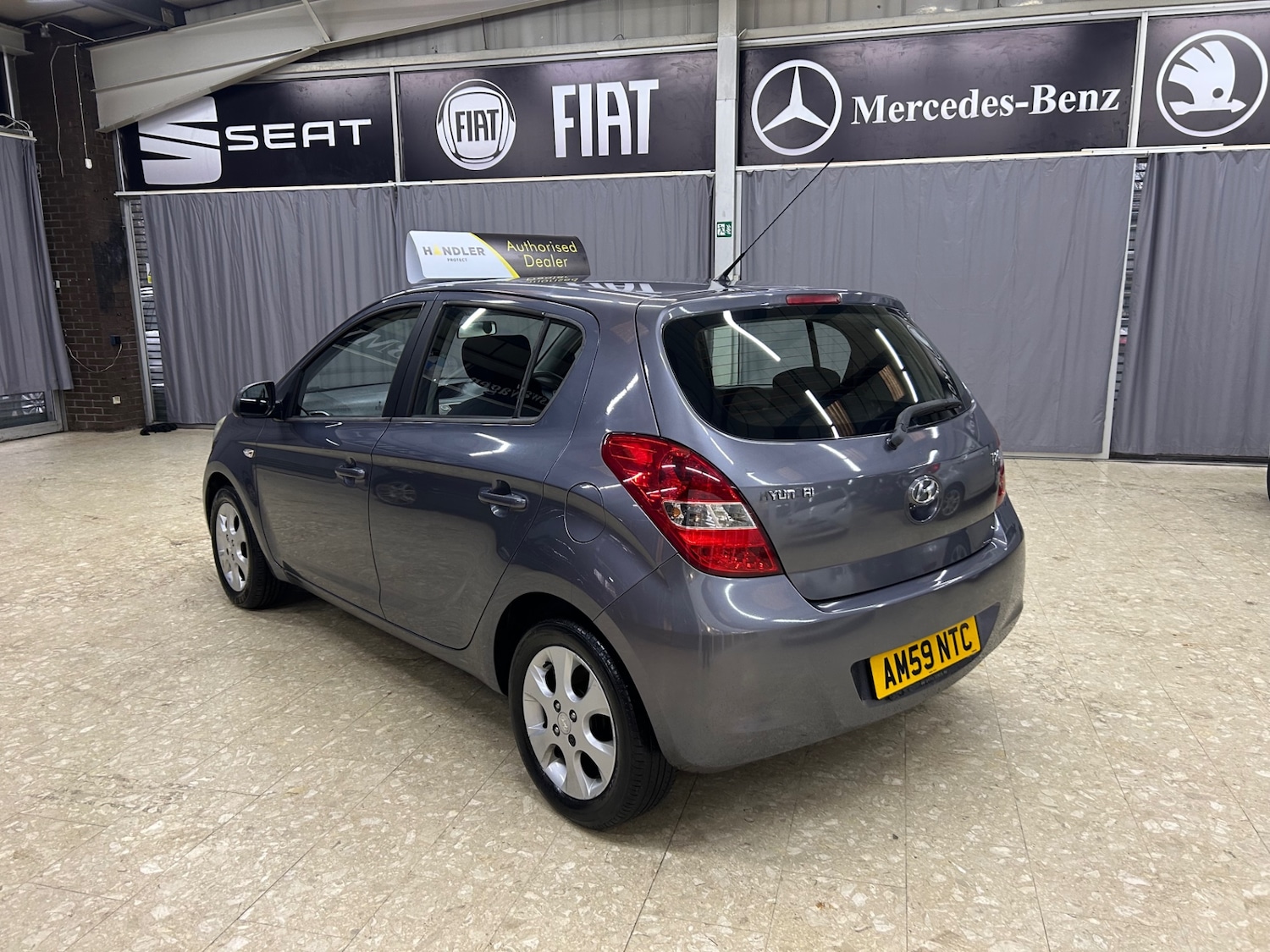 Used Hyundai i20 2009 for sale - 76858731: Photo 5