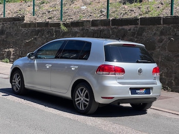 Used Volkswagen Golf 2010 for sale - 79159138: Photo