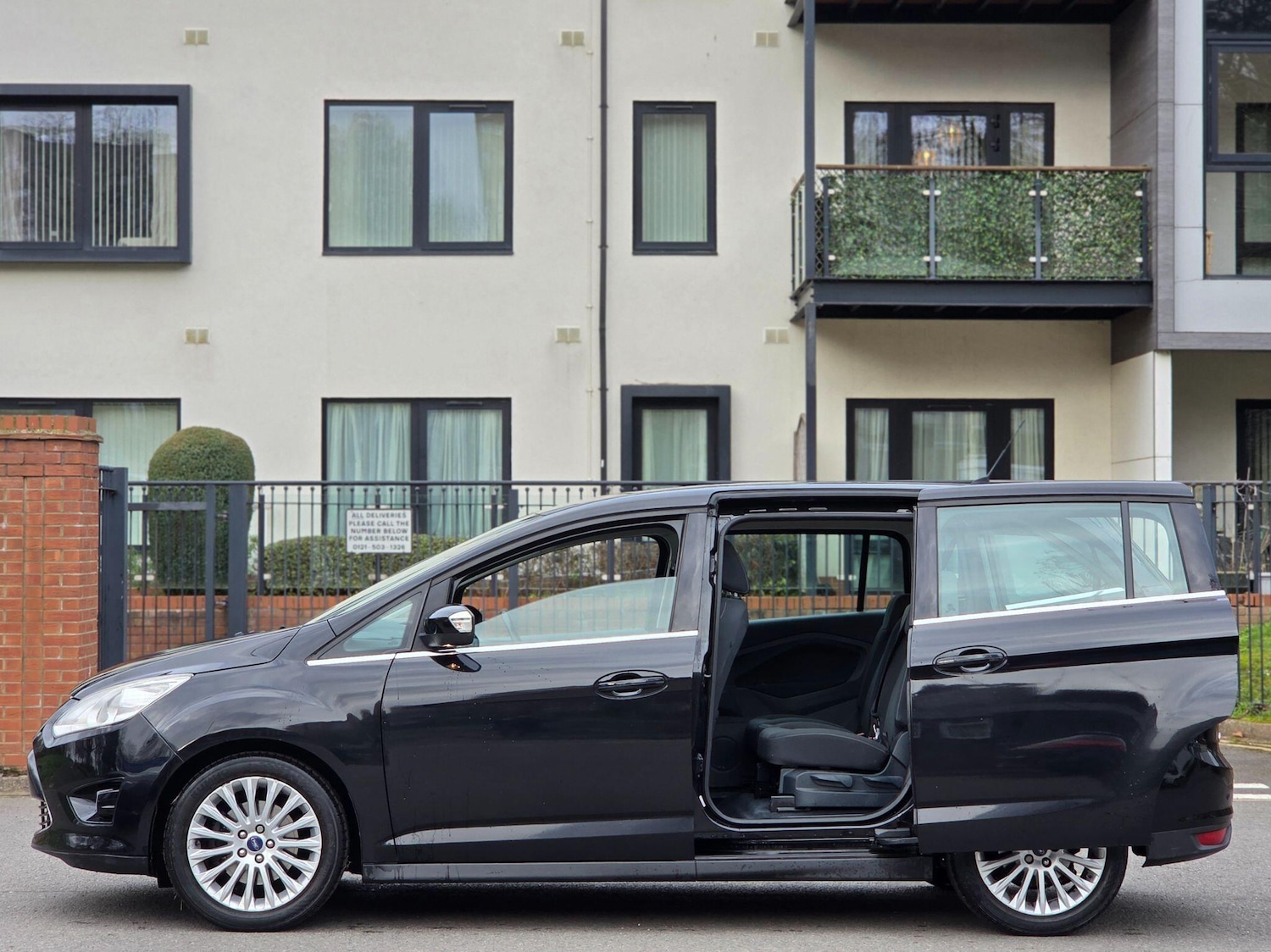 Used Ford Grand C-Max 2014 for sale - 78035056: Photo 10